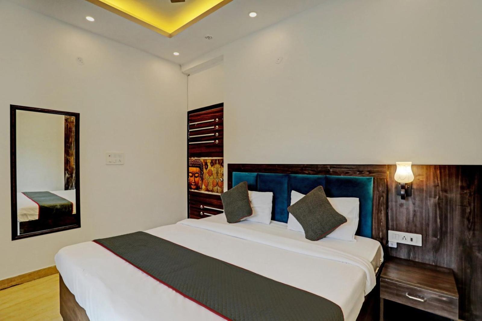 Grand Aerotech Hotel 4*